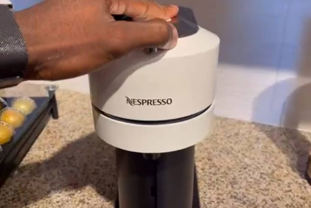 Using Nespresso Vertuo Next machine 