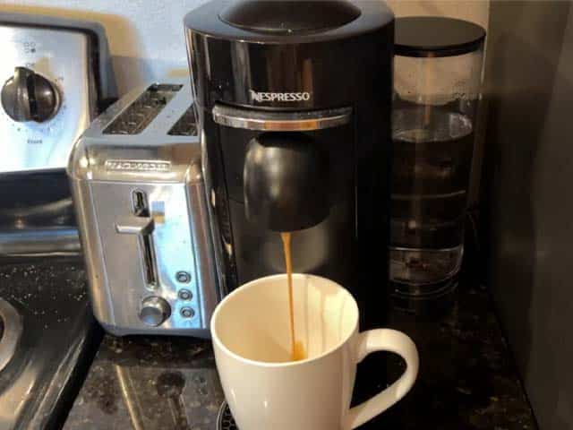 Making coffee from Nespresso Vertuo Plus